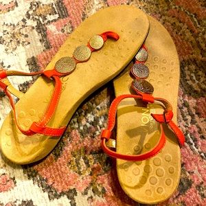 Vionic - very good previously worn condition, size 8